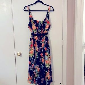 Vintage floral print dress.